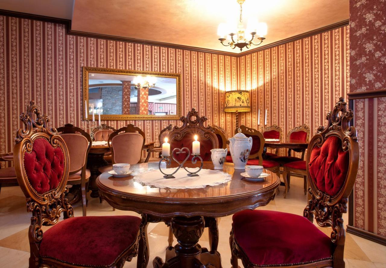 Hotel Real