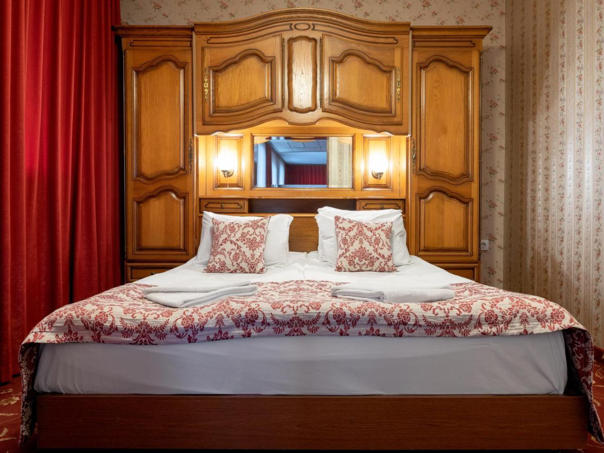 Hotel Real